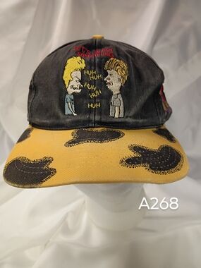 A268 MTV Black and Yellow Cartoon Baseball Cap